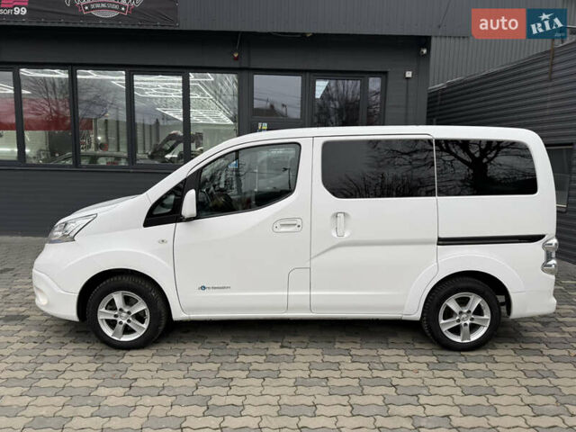 Белый Ниссан e-NV200, объемом двигателя 0 л и пробегом 88 тыс. км за 12350 $, фото 8 на Automoto.ua