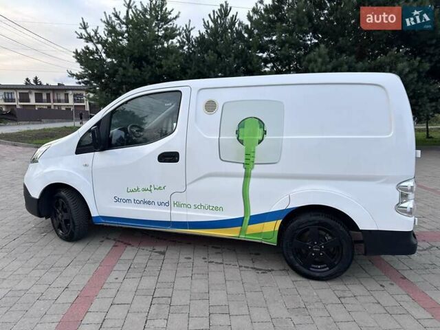 Білий Ніссан e-NV200, об'ємом двигуна 0 л та пробігом 29 тис. км за 10799 $, фото 6 на Automoto.ua