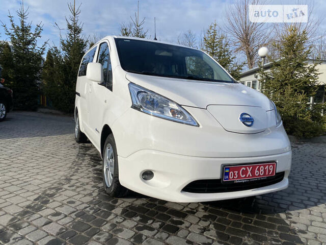 Белый Ниссан e-NV200, объемом двигателя 0 л и пробегом 59 тыс. км за 20400 $, фото 20 на Automoto.ua