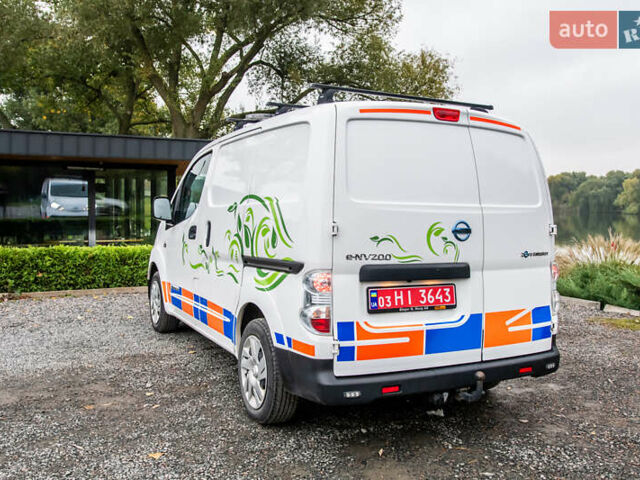 Білий Ніссан e-NV200, об'ємом двигуна 0 л та пробігом 82 тис. км за 13400 $, фото 8 на Automoto.ua