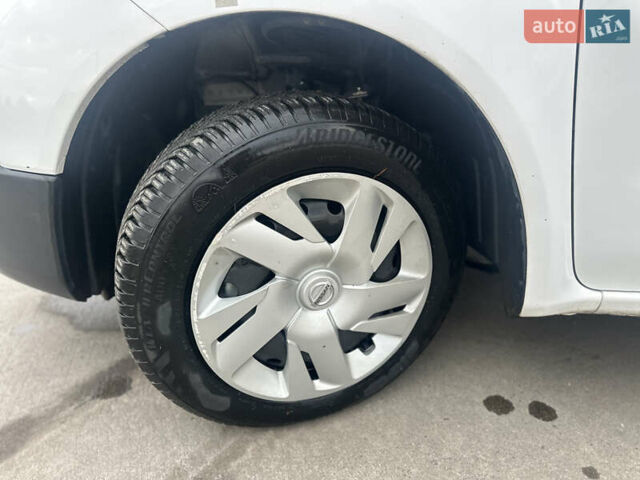 Белый Ниссан e-NV200, объемом двигателя 0 л и пробегом 20 тыс. км за 13900 $, фото 4 на Automoto.ua