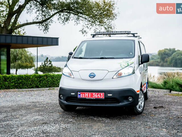 Білий Ніссан e-NV200, об'ємом двигуна 0 л та пробігом 82 тис. км за 13400 $, фото 2 на Automoto.ua