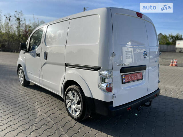 Білий Ніссан e-NV200, об'ємом двигуна 0 л та пробігом 51 тис. км за 15000 $, фото 7 на Automoto.ua