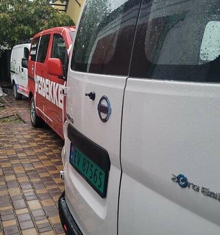 Білий Ніссан e-NV200, об'ємом двигуна 0 л та пробігом 82 тис. км за 13400 $, фото 33 на Automoto.ua