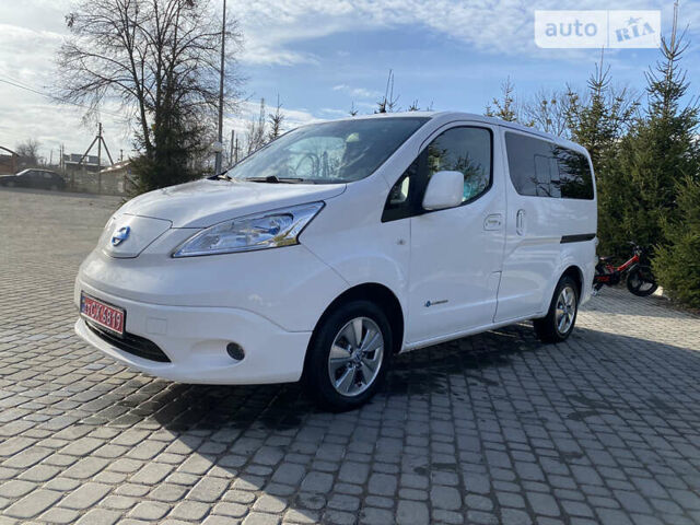 Белый Ниссан e-NV200, объемом двигателя 0 л и пробегом 59 тыс. км за 20400 $, фото 9 на Automoto.ua