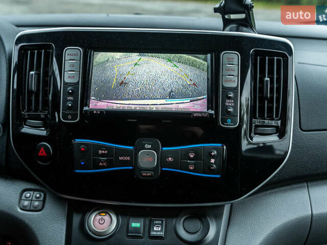 Білий Ніссан e-NV200, об'ємом двигуна 0 л та пробігом 82 тис. км за 13400 $, фото 23 на Automoto.ua