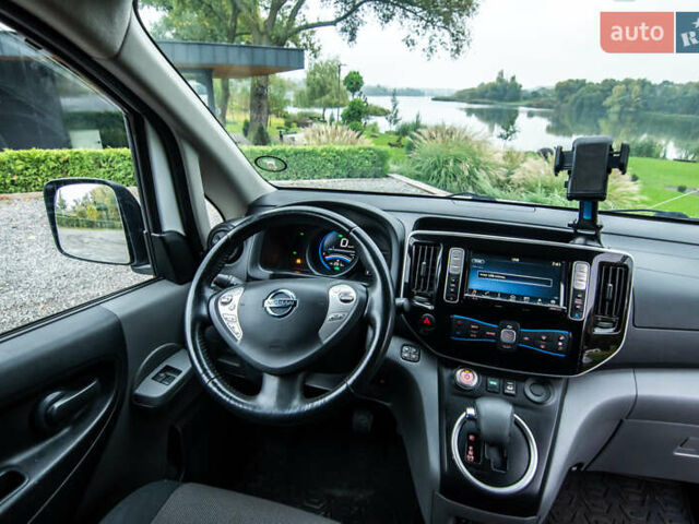 Білий Ніссан e-NV200, об'ємом двигуна 0 л та пробігом 82 тис. км за 13400 $, фото 20 на Automoto.ua