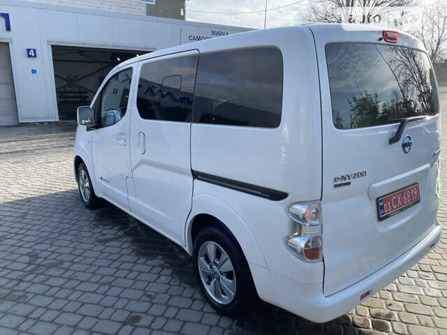 Білий Ніссан e-NV200, об'ємом двигуна 0 л та пробігом 59 тис. км за 20400 $, фото 7 на Automoto.ua