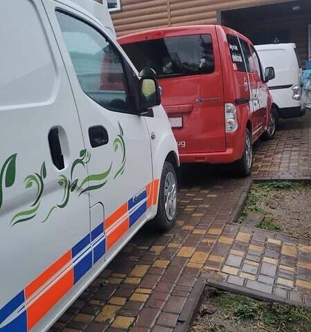 Білий Ніссан e-NV200, об'ємом двигуна 0 л та пробігом 82 тис. км за 13400 $, фото 3 на Automoto.ua