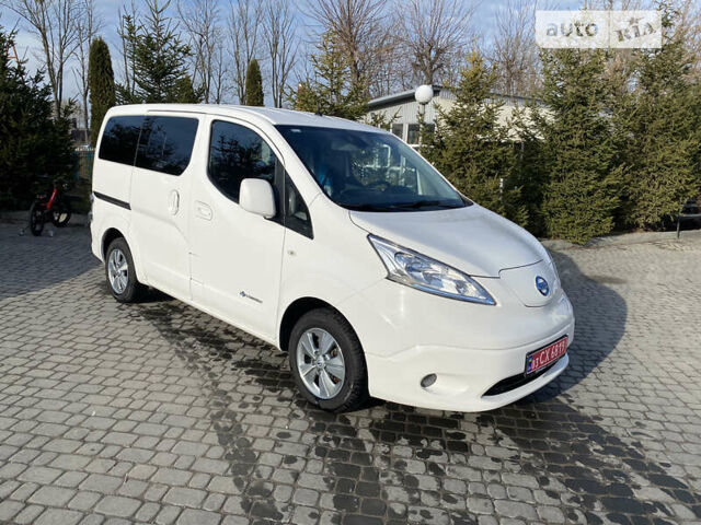 Белый Ниссан e-NV200, объемом двигателя 0 л и пробегом 59 тыс. км за 20400 $, фото 15 на Automoto.ua