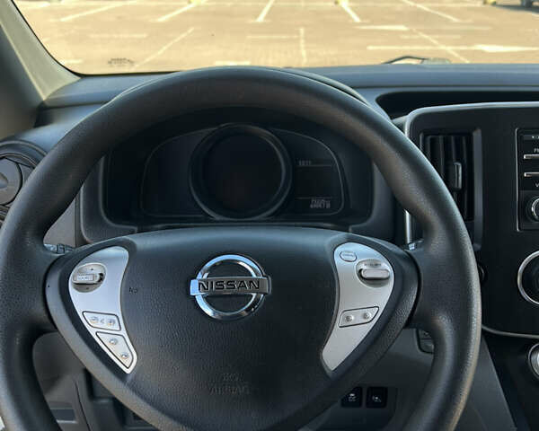 Белый Ниссан e-NV200, объемом двигателя 0 л и пробегом 73 тыс. км за 13200 $, фото 10 на Automoto.ua