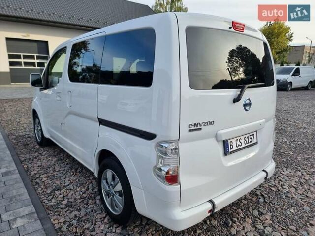 Белый Ниссан e-NV200, объемом двигателя 0 л и пробегом 202 тыс. км за 13300 $, фото 6 на Automoto.ua