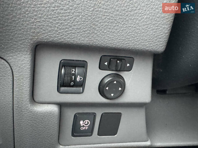 Білий Ніссан e-NV200, об'ємом двигуна 0 л та пробігом 179 тис. км за 15300 $, фото 17 на Automoto.ua