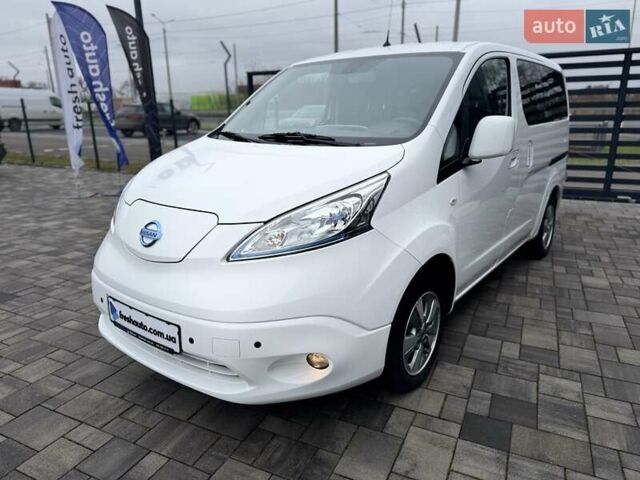 Белый Ниссан e-NV200, объемом двигателя 0 л и пробегом 125 тыс. км за 15900 $, фото 7 на Automoto.ua