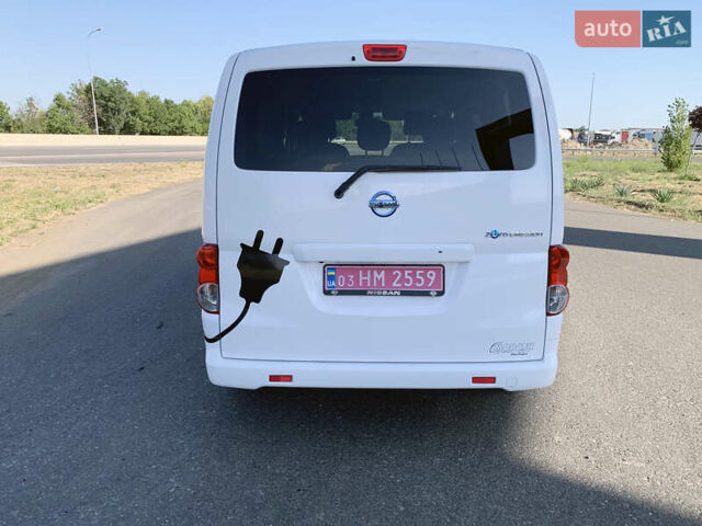 Белый Ниссан e-NV200, объемом двигателя 0 л и пробегом 124 тыс. км за 14900 $, фото 5 на Automoto.ua