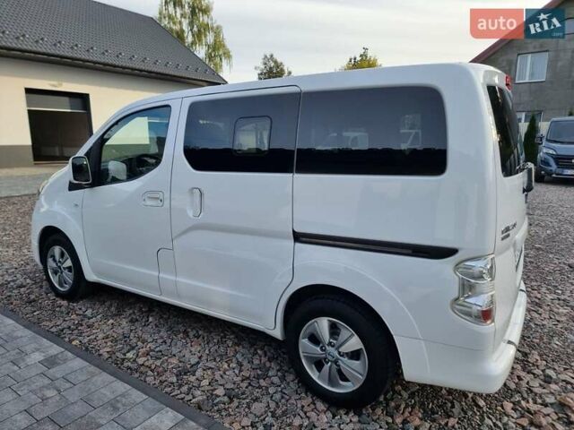 Белый Ниссан e-NV200, объемом двигателя 0 л и пробегом 202 тыс. км за 13300 $, фото 7 на Automoto.ua