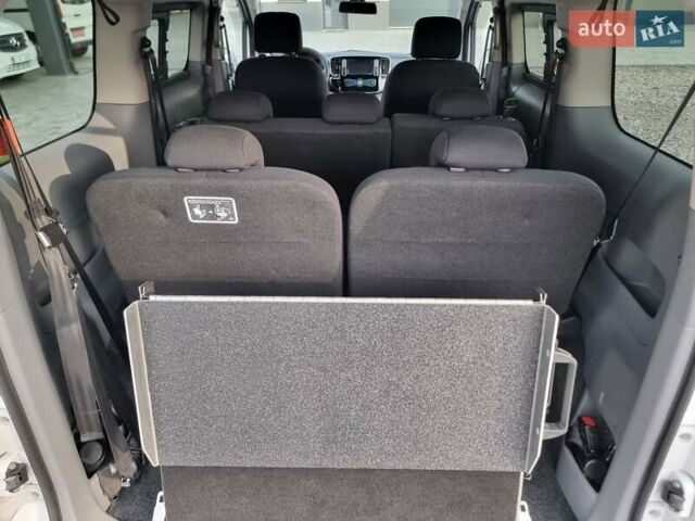 Белый Ниссан e-NV200, объемом двигателя 0 л и пробегом 202 тыс. км за 13300 $, фото 30 на Automoto.ua