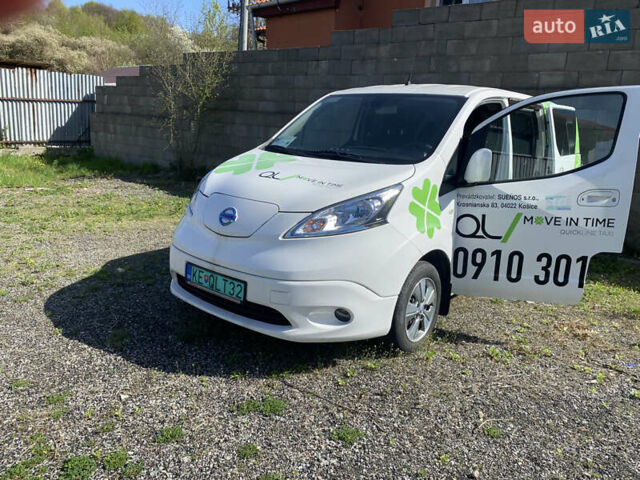 Білий Ніссан e-NV200, об'ємом двигуна 0 л та пробігом 177 тис. км за 13942 $, фото 2 на Automoto.ua