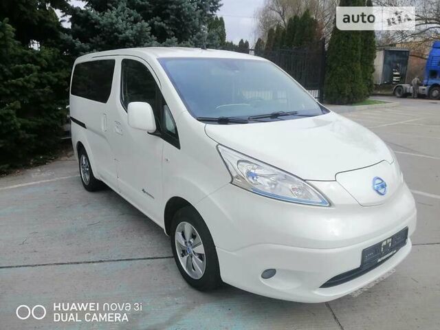 Білий Ніссан e-NV200, об'ємом двигуна 0 л та пробігом 61 тис. км за 27900 $, фото 7 на Automoto.ua