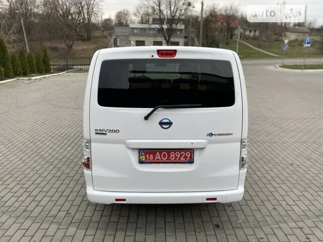 Білий Ніссан e-NV200, об'ємом двигуна 0 л та пробігом 21 тис. км за 22800 $, фото 9 на Automoto.ua