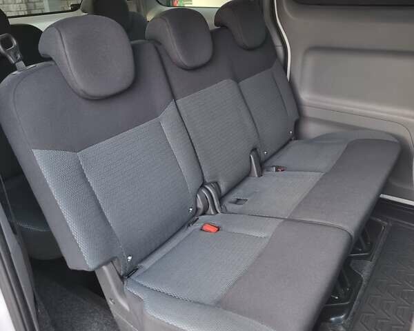 Белый Ниссан e-NV200, объемом двигателя 0 л и пробегом 202 тыс. км за 13300 $, фото 21 на Automoto.ua