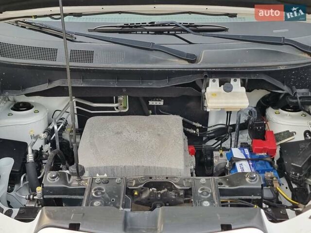 Белый Ниссан e-NV200, объемом двигателя 0 л и пробегом 202 тыс. км за 13300 $, фото 42 на Automoto.ua