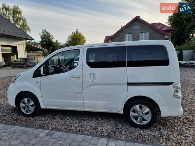 Белый Ниссан e-NV200, объемом двигателя 0 л и пробегом 202 тыс. км за 13300 $, фото 8 на Automoto.ua