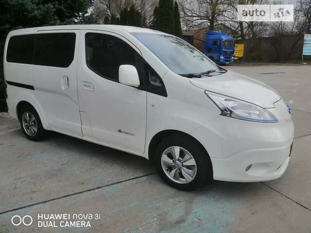 Білий Ніссан e-NV200, об'ємом двигуна 0 л та пробігом 61 тис. км за 27900 $, фото 5 на Automoto.ua