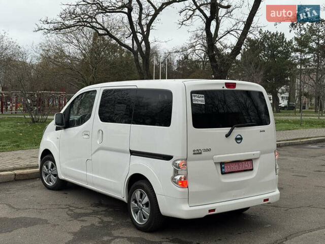 Білий Ніссан e-NV200, об'ємом двигуна 0 л та пробігом 179 тис. км за 15300 $, фото 5 на Automoto.ua