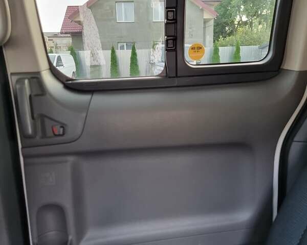 Белый Ниссан e-NV200, объемом двигателя 0 л и пробегом 202 тыс. км за 13300 $, фото 25 на Automoto.ua