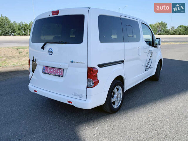Белый Ниссан e-NV200, объемом двигателя 0 л и пробегом 124 тыс. км за 14900 $, фото 7 на Automoto.ua