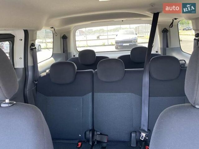 Белый Ниссан e-NV200, объемом двигателя 0 л и пробегом 179 тыс. км за 15900 $, фото 6 на Automoto.ua