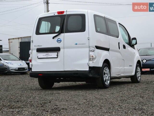 Белый Ниссан e-NV200, объемом двигателя 0 л и пробегом 90 тыс. км за 12999 $, фото 7 на Automoto.ua