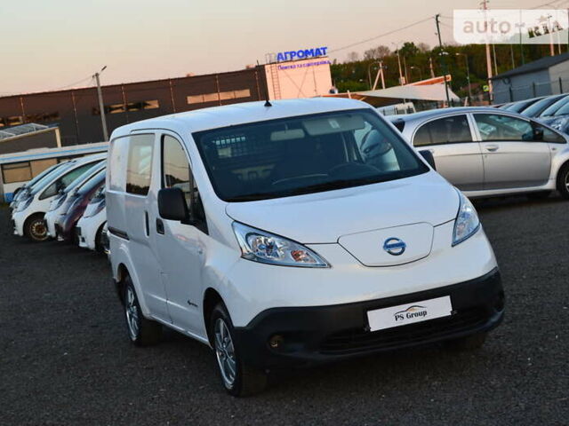 Белый Ниссан e-NV200, объемом двигателя 0 л и пробегом 60 тыс. км за 12999 $, фото 3 на Automoto.ua