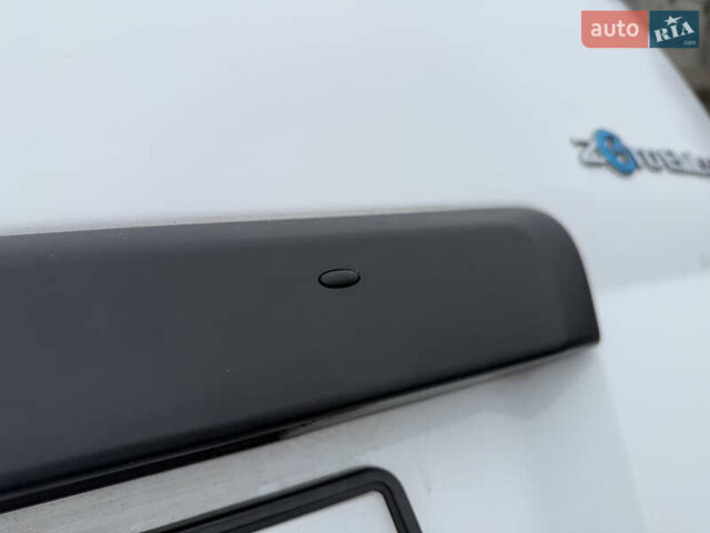 Белый Ниссан e-NV200, объемом двигателя 0 л и пробегом 50 тыс. км за 17899 $, фото 35 на Automoto.ua