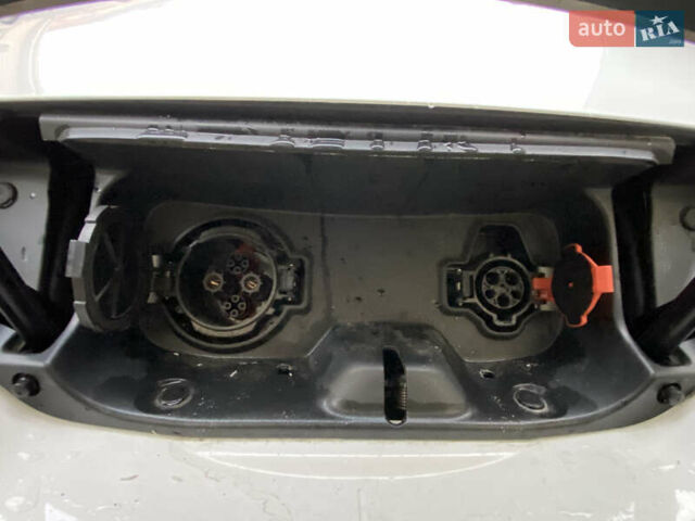 Белый Ниссан e-NV200, объемом двигателя 0 л и пробегом 47 тыс. км за 17888 $, фото 27 на Automoto.ua