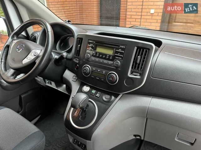 Белый Ниссан e-NV200, объемом двигателя 0 л и пробегом 25 тыс. км за 14700 $, фото 51 на Automoto.ua