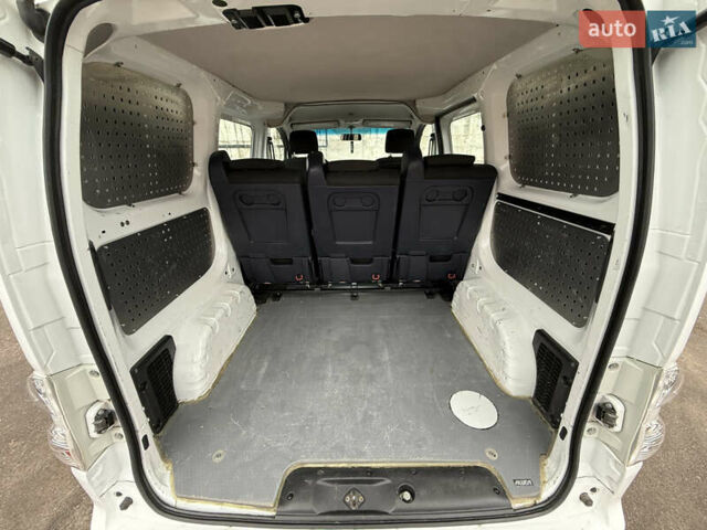 Белый Ниссан e-NV200, объемом двигателя 0 л и пробегом 50 тыс. км за 17899 $, фото 38 на Automoto.ua