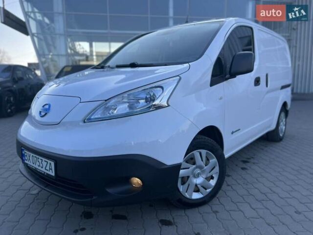 Белый Ниссан e-NV200, объемом двигателя 0 л и пробегом 34 тыс. км за 17900 $, фото 9 на Automoto.ua