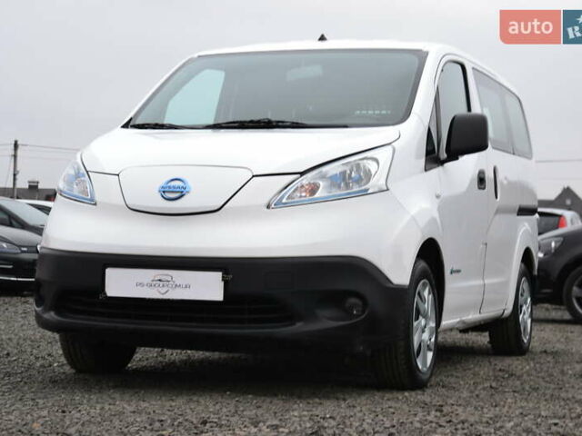 Белый Ниссан e-NV200, объемом двигателя 0 л и пробегом 90 тыс. км за 12999 $, фото 1 на Automoto.ua