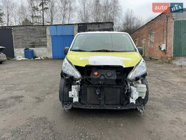 Белый Ниссан e-NV200, объемом двигателя 0 л и пробегом 200 тыс. км за 8950 $, фото 12 на Automoto.ua