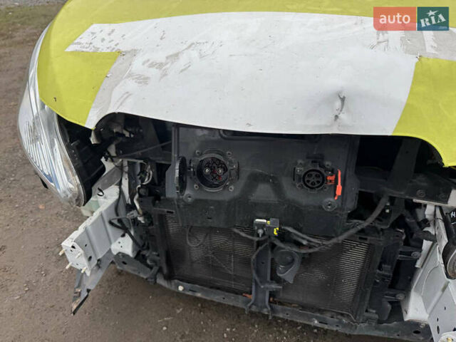 Белый Ниссан e-NV200, объемом двигателя 0 л и пробегом 200 тыс. км за 8950 $, фото 14 на Automoto.ua