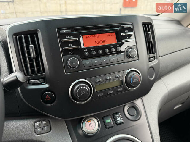 Белый Ниссан e-NV200, объемом двигателя 0 л и пробегом 50 тыс. км за 17899 $, фото 52 на Automoto.ua