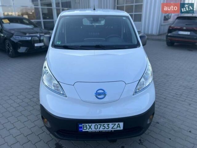 Белый Ниссан e-NV200, объемом двигателя 0 л и пробегом 34 тыс. км за 18900 $, фото 9 на Automoto.ua