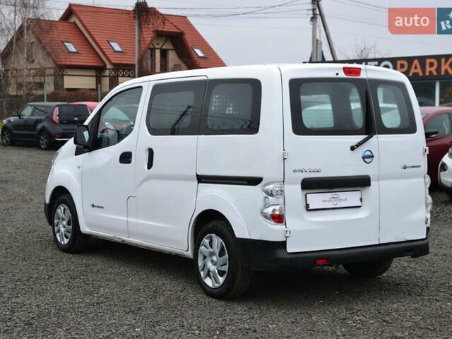 Белый Ниссан e-NV200, объемом двигателя 0 л и пробегом 90 тыс. км за 12999 $, фото 9 на Automoto.ua
