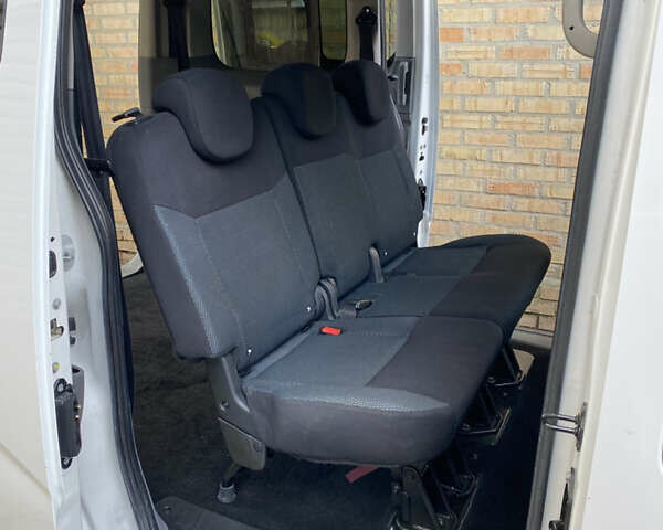 Белый Ниссан e-NV200, объемом двигателя 0 л и пробегом 47 тыс. км за 17888 $, фото 20 на Automoto.ua