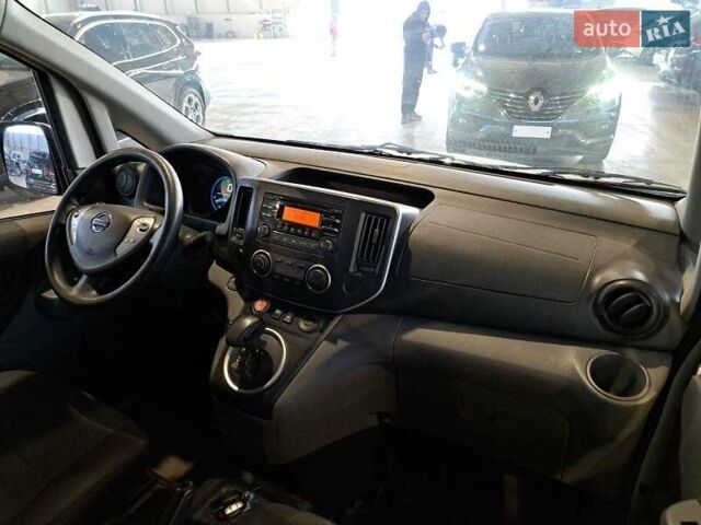 Белый Ниссан e-NV200, объемом двигателя 0 л и пробегом 90 тыс. км за 11199 $, фото 1 на Automoto.ua