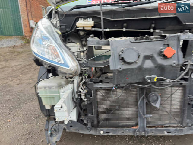 Белый Ниссан e-NV200, объемом двигателя 0 л и пробегом 200 тыс. км за 8950 $, фото 9 на Automoto.ua