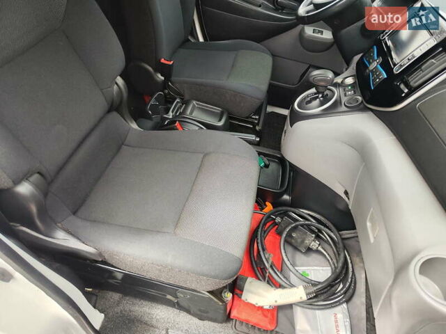 Белый Ниссан e-NV200, объемом двигателя 0 л и пробегом 99 тыс. км за 13900 $, фото 14 на Automoto.ua