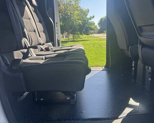 Белый Ниссан e-NV200, объемом двигателя 0 л и пробегом 65 тыс. км за 14800 $, фото 9 на Automoto.ua